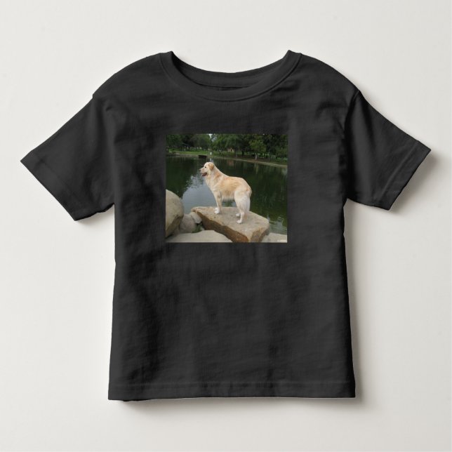 T-shirt Pour Les Tous Petits A Dog At A Pond (Devant)