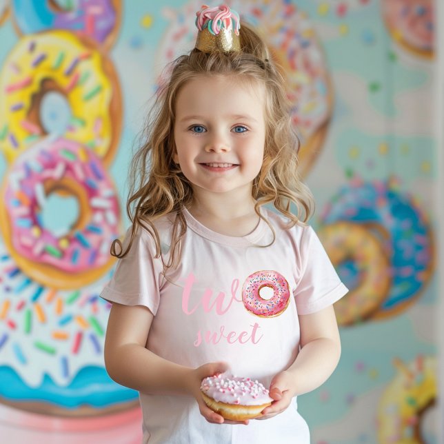 T-shirt Pour Les Tous Petits Anniversaire du Donut rose (Créateur téléchargé)