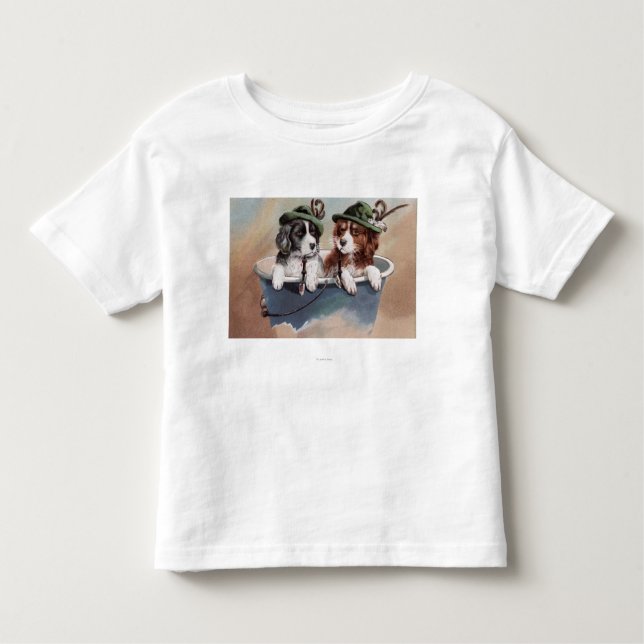 T-shirt Pour Les Tous Petits Chiots dans des casquettes avec des tuyaux (Devant)