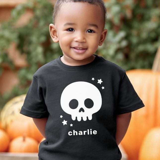 T-shirt Pour Les Tous Petits Cute skull with stars and name kids Halloween (Cute skull with stars and name kids Halloween Toddler T-shirt)