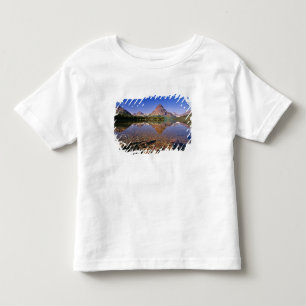 T-shirt Pour Les Tous Petits Des montagnes se reflètent dans le lac Two Medicin