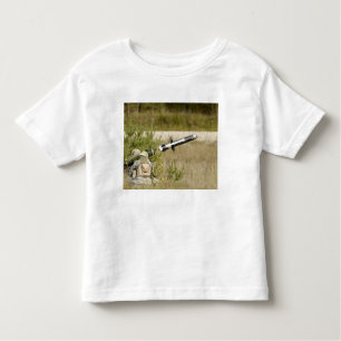T-shirt Pour Les Tous Petits des soldats tirent sur une MGF-148 Javelin