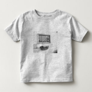 T-shirt Pour Les Tous Petits Fenêtre de porte de grange / Photographie noir et