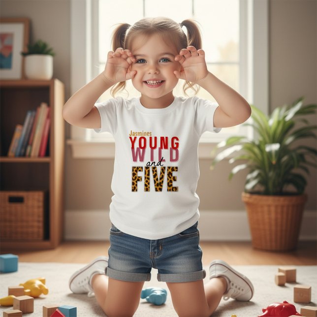T-shirt Pour Les Tous Petits Jeune Sauvage et Tee Toddler d'anniversaire Five L (Créateur téléchargé)