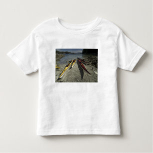 T-shirt Pour Les Tous Petits Kayaks sur l'île Dicebox, Broken Island Group,