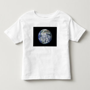 T-shirt Pour Les Tous Petits La terre entièrement allumée portée sur le Pôl