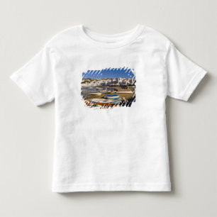 T-shirt Pour Les Tous Petits La ville portuaire avec des bateaux de pêche color