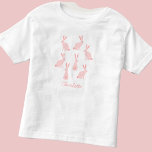 T-shirt Pour Les Tous Petits Lapin mignon lapins rose Personnalisé<br><div class="desc">Adorable petits lapins lapins roses. Modifiez le nom pour customiser.</div>