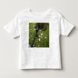 T-shirt Pour Les Tous Petits Le soldat pratique des tactiques de sniper