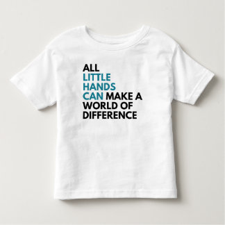 T-shirt Pour Les Tous Petits Les petites mains mettent en boîte le T-shirt
