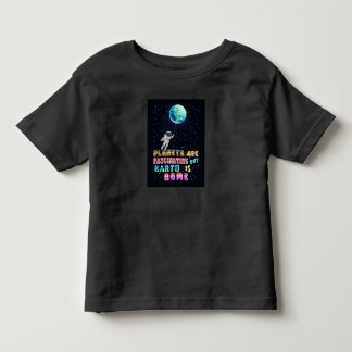 T-shirt Pour Les Tous Petits Les Planètes Sont Fascinantes, Mais La Terre Est À
