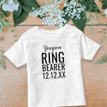 T-shirt Pour Les Tous Petits Mariage de la fête de la nuptiale de l'anneau<br><div class="desc">Parfait pour votre petit porteur de bague dans votre fête de mariage. Il suffit d'ajouter leur nom et votre date de mariage</div>