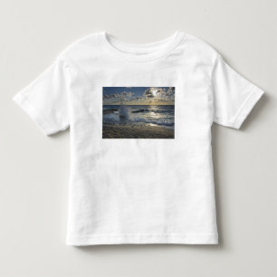 T-shirt Pour Les Tous Petits Mer des Caraïbes, îles Caïmanes.  Foules écras