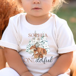 T-shirt Pour Les Tous Petits ONEderlful 1er premier anniversaire mignonne tenue<br><div class="desc">Design moderne d'hiver neutre genre premier anniversaire "ONEderful" et aquarelle nature d'hiver avec sapins et mignonette maman et bébé renard.</div>