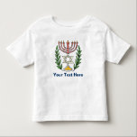 T-shirt Pour Les Tous Petits Persian Magen David Menorah<br><div class="desc">Cette image a été adaptée à partir d'un carrelage juif perse antique et présente une menorah avec un Magen David (Étoile de David) encadré de branches d'olivier. Les imperfections de l'image originale peinte à la main ont été conservées.</div>