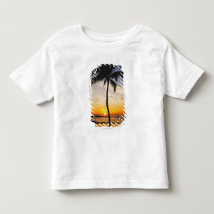 T-shirt Pour Les Tous Petits Silhouette d'un palmier par un coucher du soleil