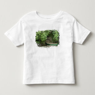 T-shirt Pour Les Tous Petits Un bateau de rangée Roped à quelques escaliers l