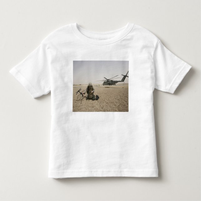 T-shirt Pour Les Tous Petits Un opérateur radio de terrain (Devant)