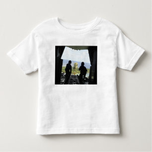 T-shirt Pour Les Tous Petits Une boîte de biens humanitaires
