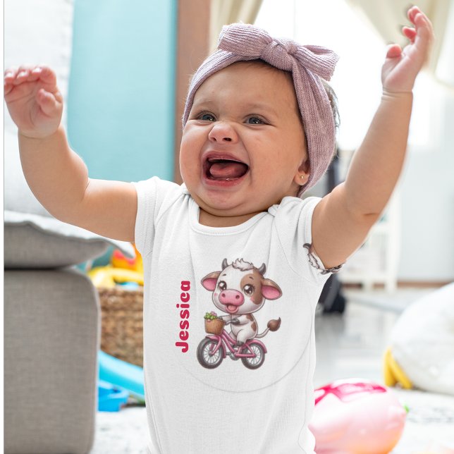 T-shirt Pour Les Tous Petits Vélo d'équitation Vache mignonne avec nom de l'enf (Créateur téléchargé)