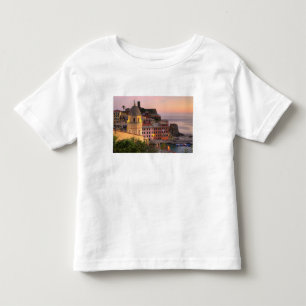 T-shirt Pour Les Tous Petits Ville en pente de Vernazza au crépuscule, Cinque