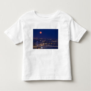 T-shirt Pour Les Tous Petits Vue depuis le bassin des pêcheurs à côté de Matyas