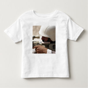 T-shirt Pour Les Tous Petits Vue d'un sergent de l'armée irakienne dans une por