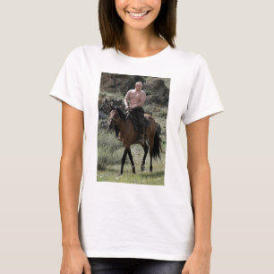 T-shirt Poutine sans chemise monte un cheval
