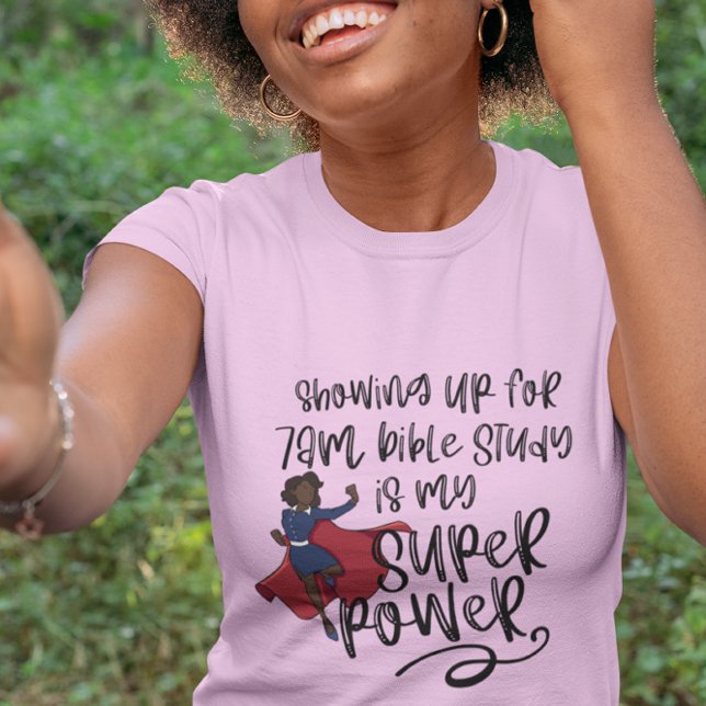 T-shirt POUVOIR SUPER SOEUR (Peau foncée) de 7h00 rose cou (Créateur téléchargé)