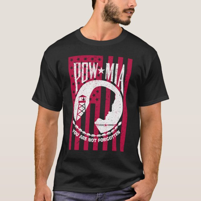 T-shirt POW/MIA Flag: Never Forgotten: (Devant)
