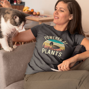 T-shirt Powered by Plante Vegan Vegetarian Retro