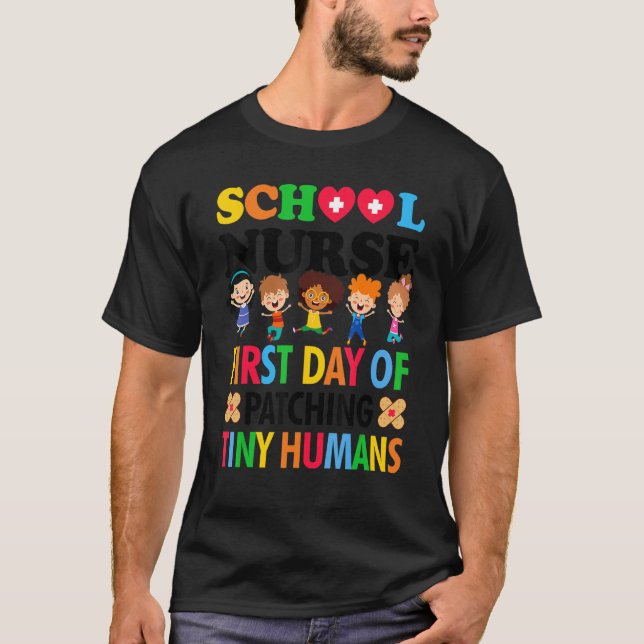 T-shirt Premier Jour De L'Attrapage De Minuscules Humains  (Devant)