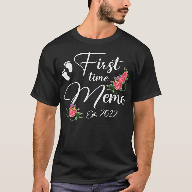 T-shirt Premier Mème 2022 Fleur de la Fête des Mères  (Devant)