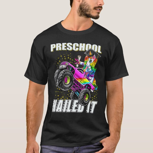 T-shirt Preschool Nail It Unicorn Monster Camion Graduati (Devant)