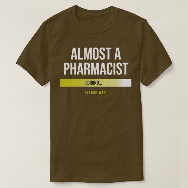 T-shirt Presque un pharmacien chargeant (Design devant)