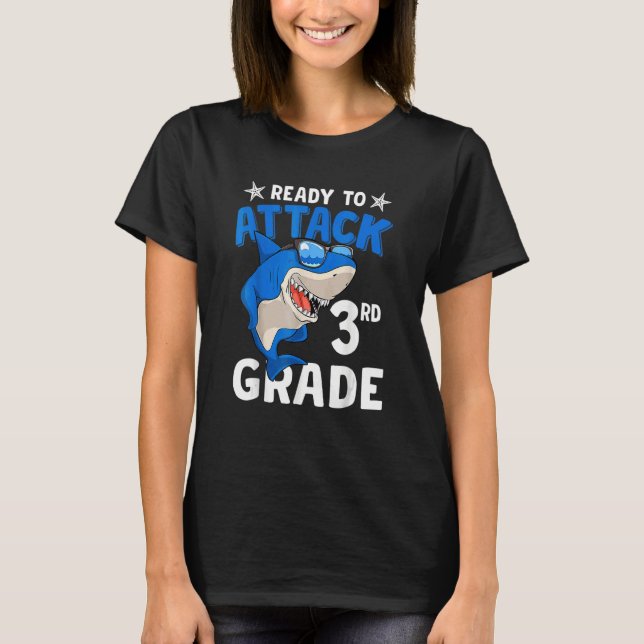 T-shirt Prêt À Attaquer Des Garçons De 3E Année De Retour  (Devant)