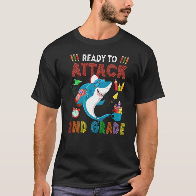 T-shirt Prêt À Attaquer Des Lunettes De Soleil De Requin D (Devant)