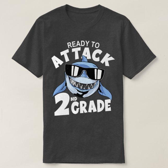 T-shirt Prêt à attaquer le requin de 2e annéePremier jour  (Design devant)