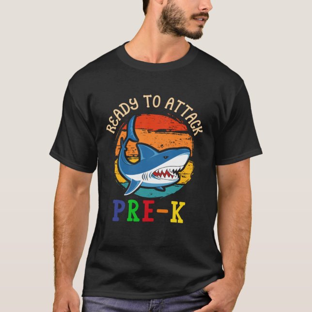 T-shirt Prêt à attaquer PRE K Shark d'abord à l'école (Devant)