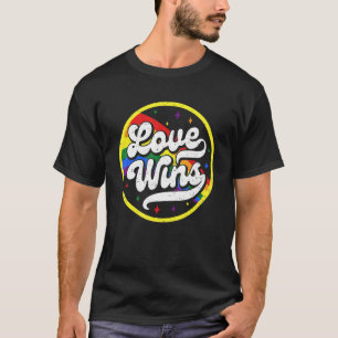 T-shirt Pride Lgbt Q Mois mignon Amour Gagner Coeur Rainbo