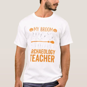 T-shirt Professeur d'archéologie Balai d'Halloween Cassa