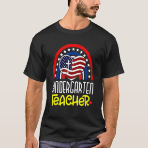 T-shirt Professeur de maternelle arc-en-ciel de cœur Drape
