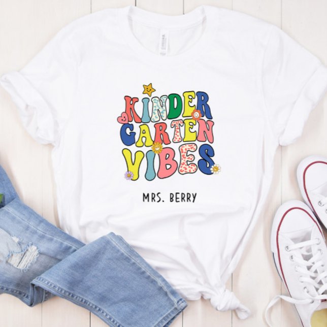 T-shirt Professeur Retro Vibes de jardin d'enfants (Créateur téléchargé)