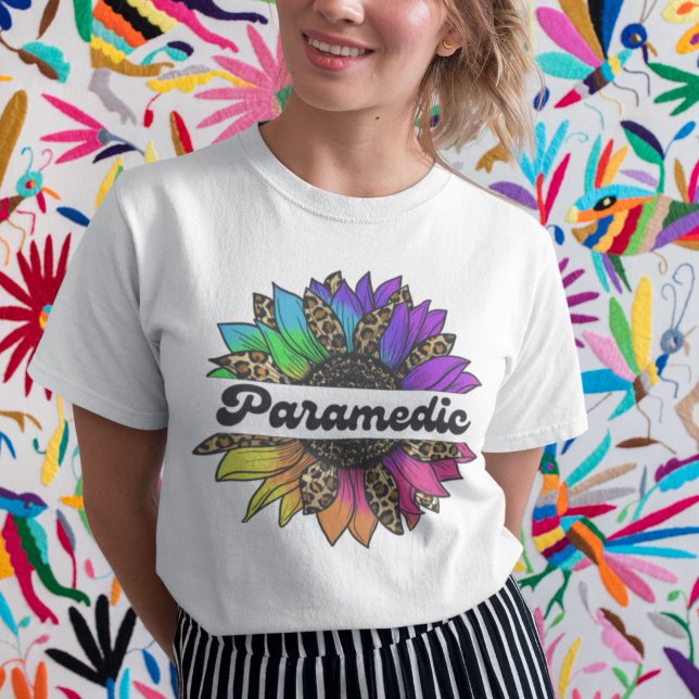 T-shirt Profession paramédale Tournesol arc-en-ciel (Paramedic Profession Rainbow Sunflower T-Shirt
)
