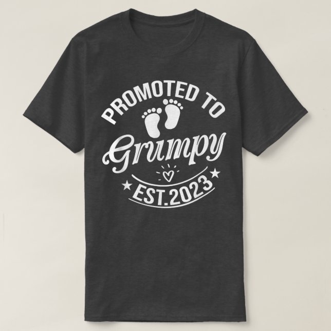 T-shirt Promoté À Grumpy 2023 Faire-part de grossesse Gru (Design devant)
