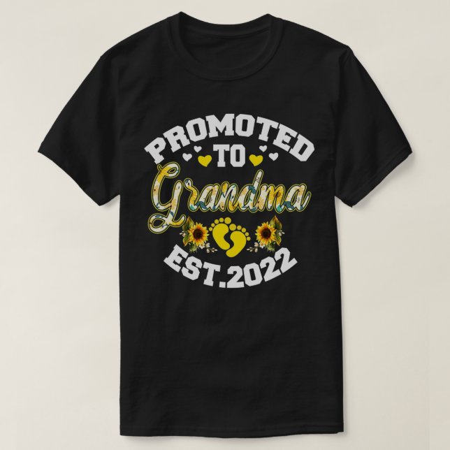 T-shirt Promoté À La Déco Florale De Tournesol Grandma Est (Design devant)