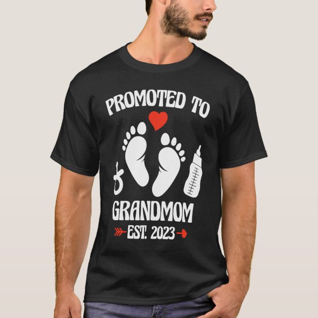 T-shirt Promoted To Grandmom 2023 First Time New Grandma P (Devant)
