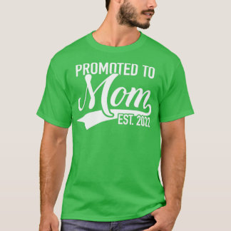 T-shirt Promoted to mom 2022 for pregnancy announcement
