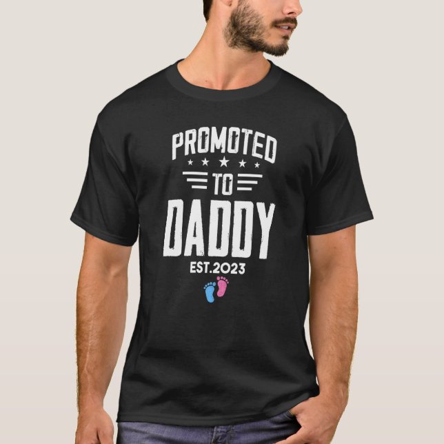 T-shirt Promu À Papa 2023 Grossesse Révéler Rose Ou Bl (Devant)