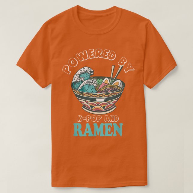 T-shirt Propulsé par Kpop et Ramen Anime  (Design devant)
